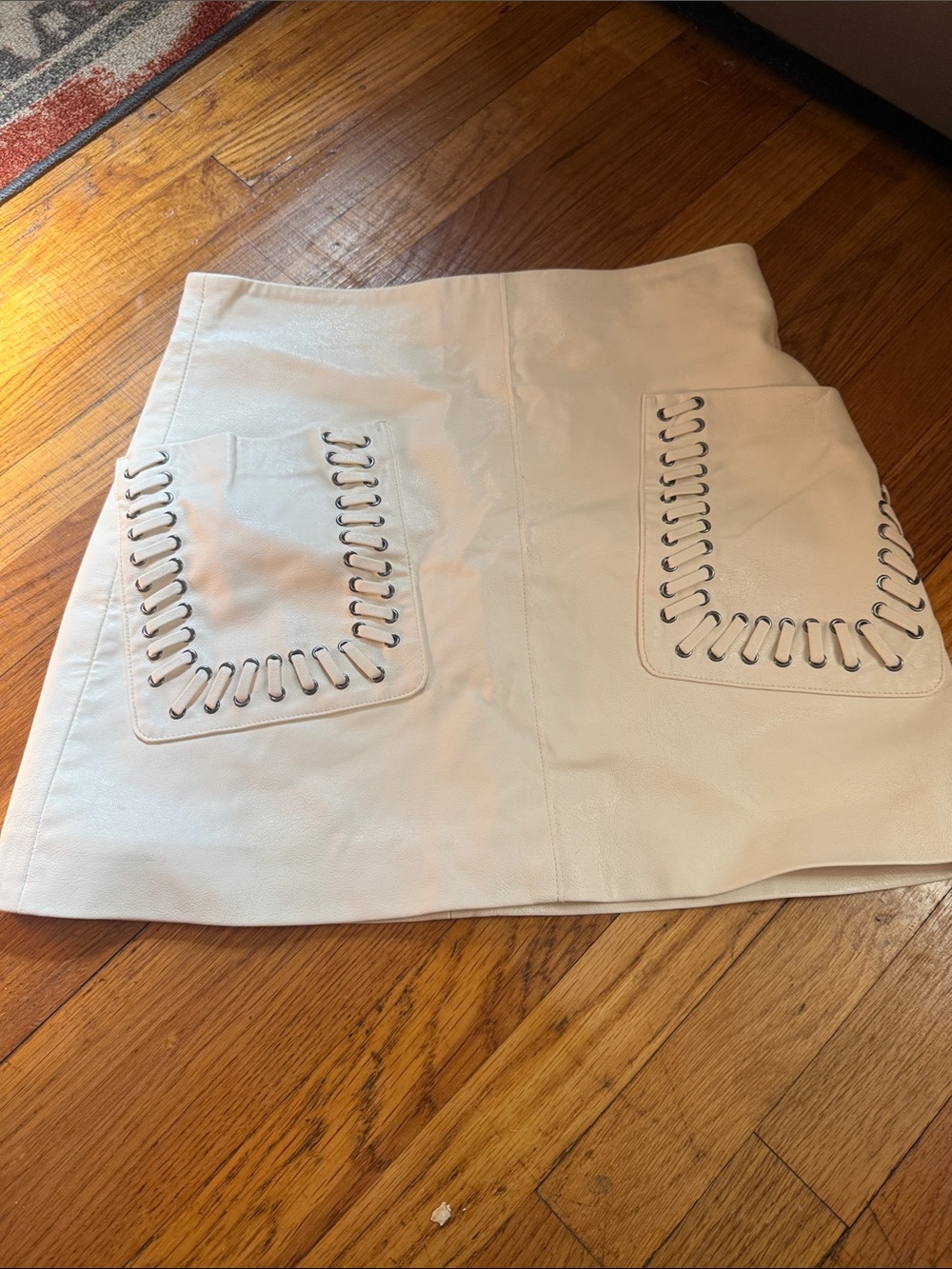 H&M Cream Leather Mini Skirt with Lace-Up Pocket Detail - Picture 2 of 4